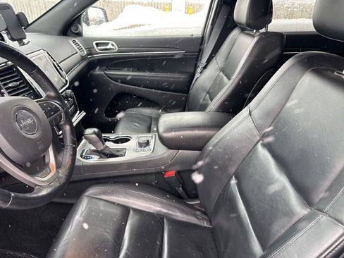 Used 2022 Jeep Grand Cherokee Limited image 8