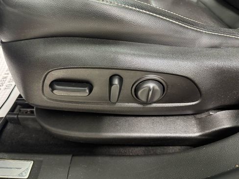 Used 2019 GMC Acadia SLT AWD/4WD image 23