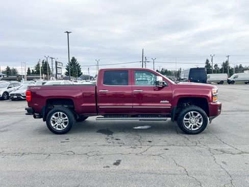 Used 2015 Chevrolet Silverado 2500 High Country w/ Duramax Plus Package image 5