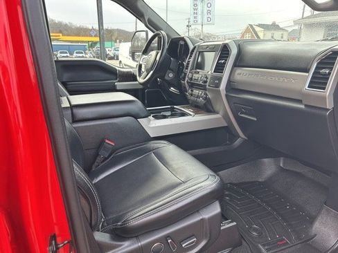 Used 2018 Ford F250 Lariat w/ Chrome Package image 17