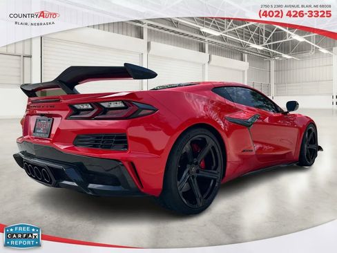 Used 2024 Chevrolet Corvette Z06 RWD image 5