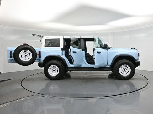 New 2025 Ford Bronco Heritage Edition image 4