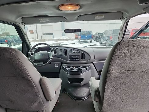 Used 2008 Ford E-150 and Econoline 150 image 9