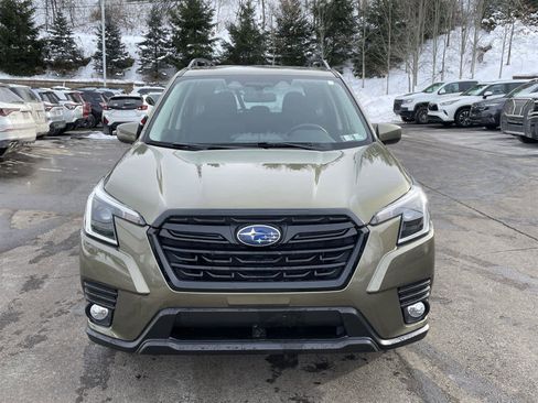 Used 2023 Subaru Forester Premium image 8