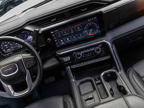 Used 2024 GMC Sierra 2500 Denali w/ Denali Reserve Package image 22