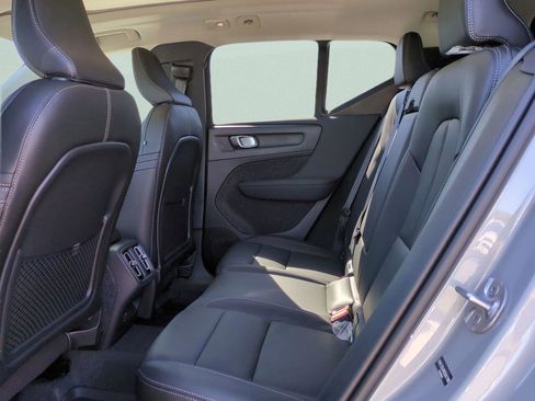 New 2025 Volvo XC40 B5 Core w/ Protection Package Premier image 13