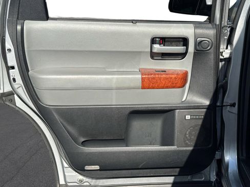 Used 2018 Toyota Sequoia Platinum RWD image 13