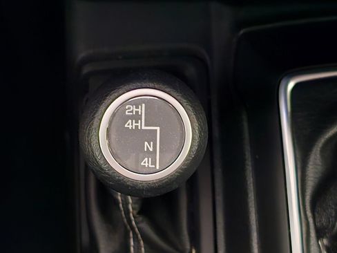 Used 2020 Jeep Wrangler Unlimited Sahara AWD/4WD image 14