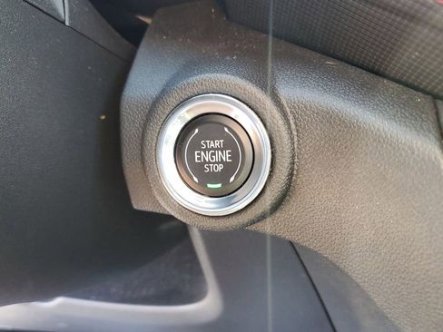 Used 2023 Chevrolet TrailBlazer RS w/ Technology Package FWD image 27