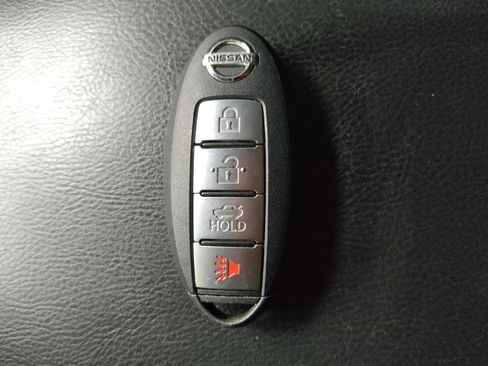 Used 2019 Nissan Sentra SV FWD image 32