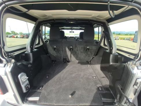 Used 2019 Jeep Wrangler Unlimited Sport S AWD/4WD image 20