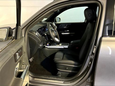 New 2026 Mercedes-Benz GLB 250 4MATIC image 13