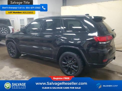 Used 2017 Jeep Grand Cherokee Altitude AWD/4WD image 3