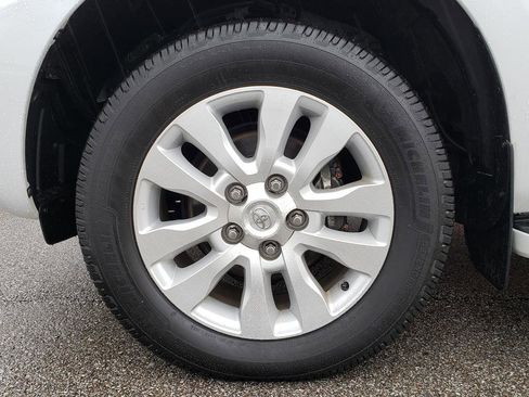 Used 2022 Toyota Sequoia Platinum image 27