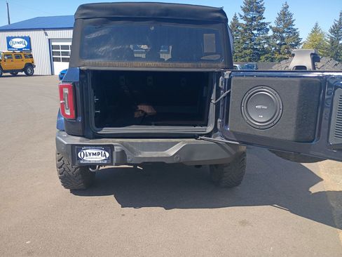 Used 2021 Ford Bronco Outer Banks AWD/4WD image 17