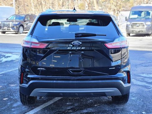 Used 2022 Ford Edge SEL w/ Convenience Package image 4
