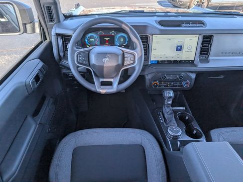 Used 2025 Ford Bronco 4-Door AWD/4WD image 8