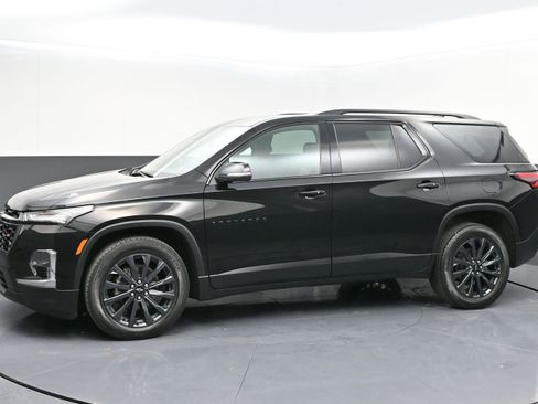 Used 2023 Chevrolet Traverse RS w/ LPO, Floor Liner Package image 4