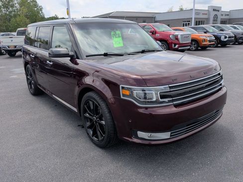 Used 2019 Ford Flex Limited w/ Equipment Group 301A AWD/4WD image 2