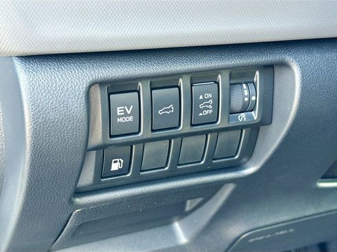 Used 2025 Subaru Forester Sport image 14
