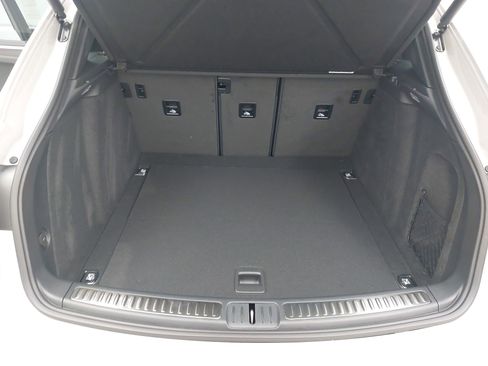 New 2026 Porsche Macan S image 14