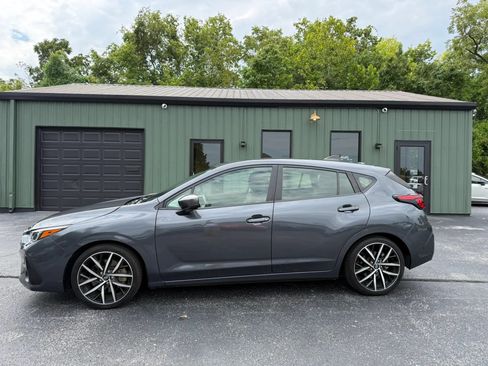 Used 2024 Subaru Impreza 2.0i Sport AWD/4WD image 3