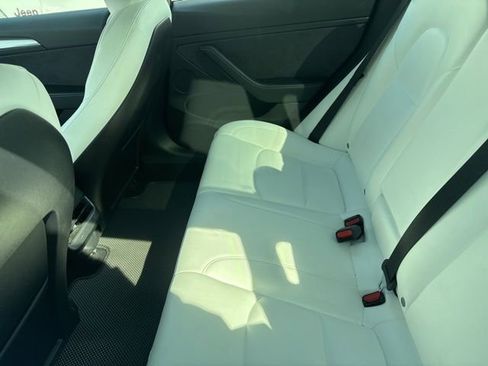 Used 2021 Tesla Model 3 Long Range AWD/4WD image 9