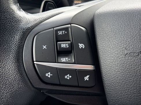 Used 2020 Ford Explorer XLT w/ Equipment Group 202A AWD/4WD image 26