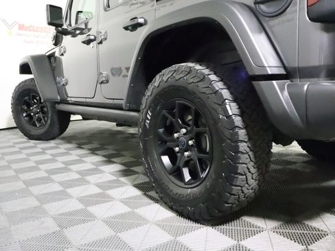 Used 2024 Jeep Wrangler Unlimited AWD/4WD image 10