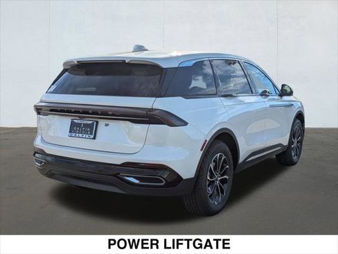 New 2026 Lincoln Nautilus Premier image 2