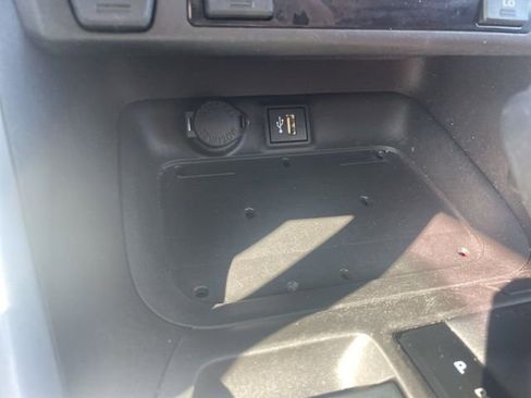 Used 2023 Toyota RAV4 XLE Premium AWD/4WD image 26