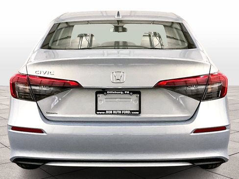 Used 2022 Honda Civic EX image 4