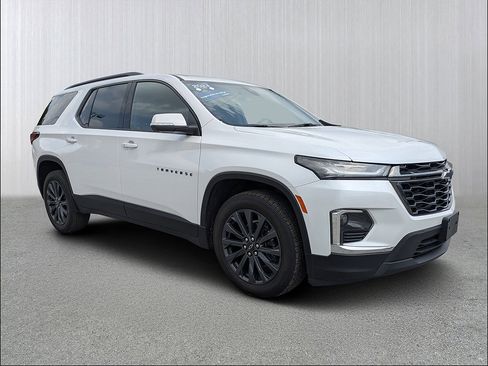 Used 2023 Chevrolet Traverse RS AWD/4WD image 1