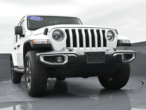 Used 2022 Jeep Wrangler Unlimited Sahara AWD/4WD image 31