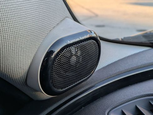 Used 2017 MINI Cooper Clubman S image 19