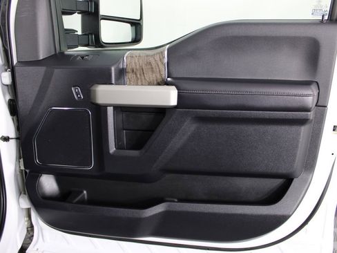 Used 2017 Ford F350 Lariat w/ Lariat Value Package image 36