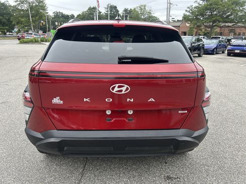Certified 2025 Hyundai Kona SEL AWD/4WD image 6