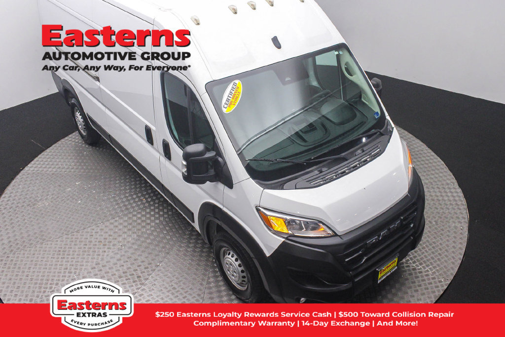 Used 2025 RAM ProMaster 2500 w/ Convenience Group FWD image 4
