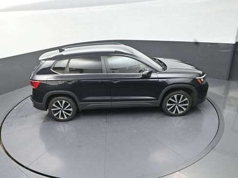 Used 2024 Volkswagen Taos SE FWD image 29