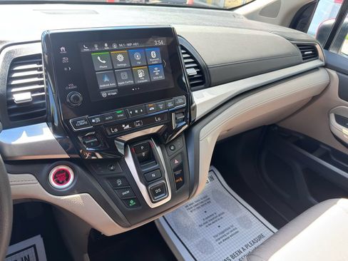 Used 2024 Honda Odyssey EX image 22
