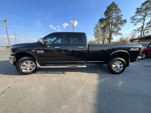 Used 2018 RAM 2500 Laramie w/ Off Road Package AWD/4WD image 8