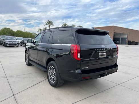 Used 2025 Ford Expedition Active RWD image 10