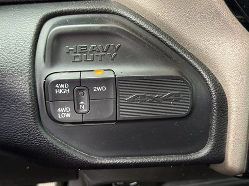 Used 2024 RAM 2500 Laramie AWD/4WD image 19
