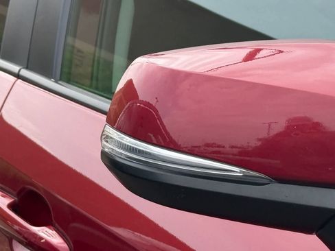 Used 2025 Toyota RAV4 XLE image 7