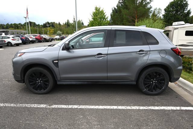 Used 2025 Mitsubishi Outlander Sport ES AWD/4WD image 2