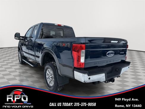Used 2018 Ford F250 Lariat w/ Chrome Package image 3