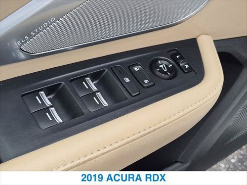 Used 2019 Acura RDX w/ Technology Package FWD image 13