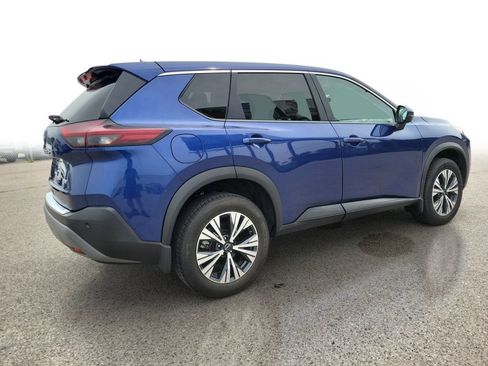 Used 2023 Nissan Rogue SV FWD image 4