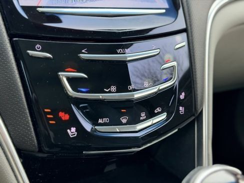 Used 2013 Cadillac XTS Luxury w/ Driver Awareness Package image 15