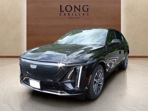 New 2025 Cadillac Lyriq Sport image 1